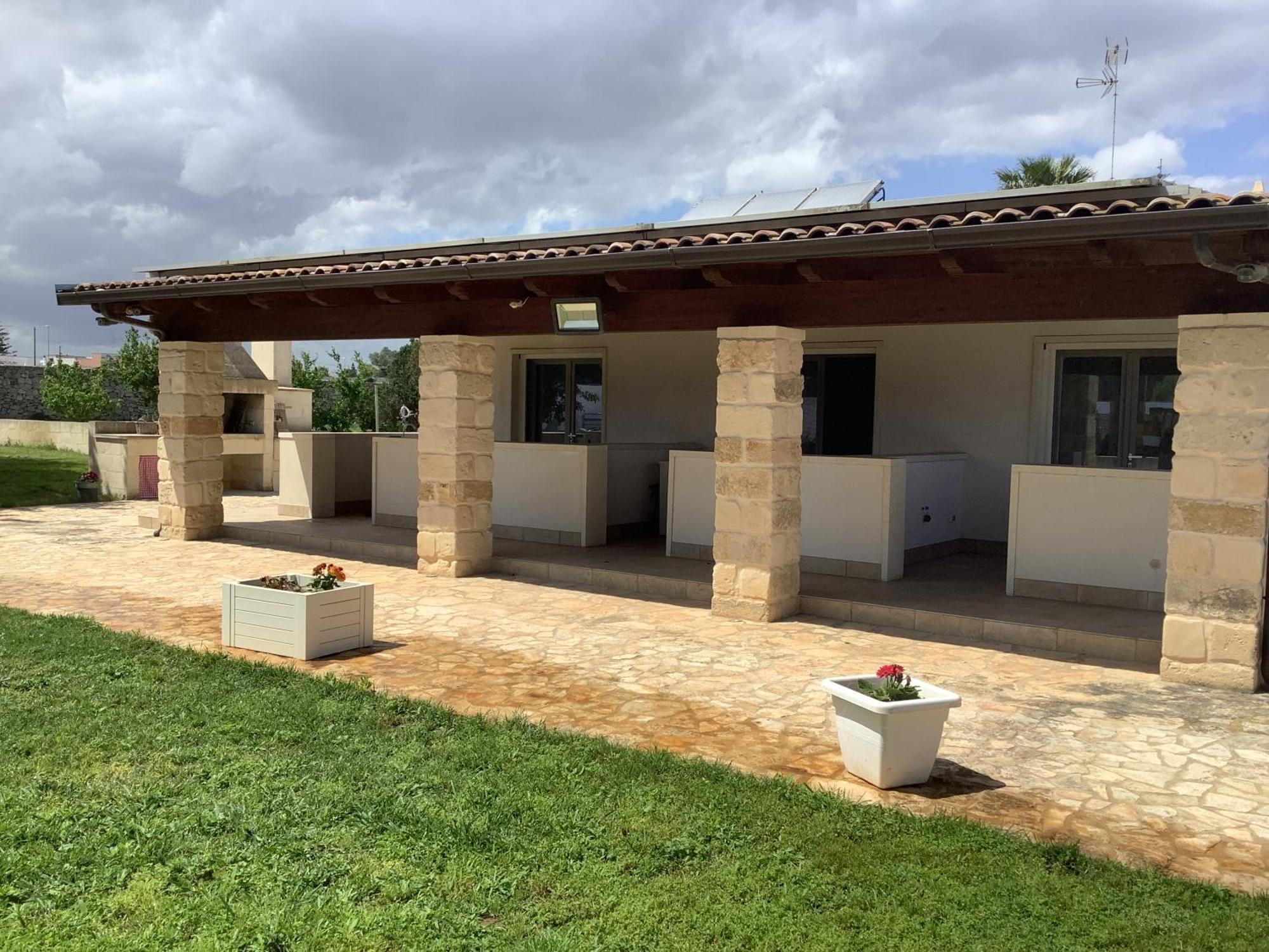 L'Aira Ecchia - Ospitalita Rurale Villa Lecce Luaran gambar